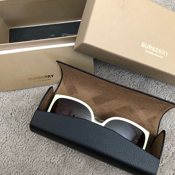 NEW ? Authentic BURBERRY sunglasses